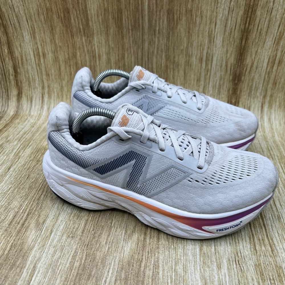 New Balance Fresh Foam X 1080v14 Women's Size 6 2E Grey Running Shoes W1080G14